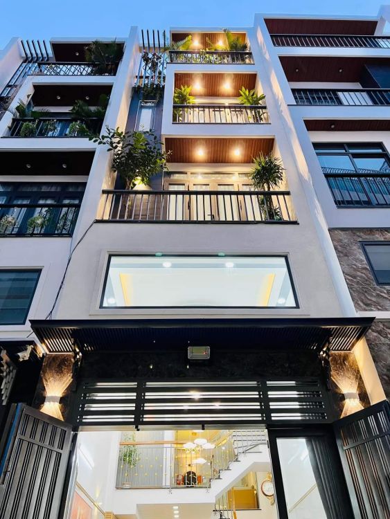 Hot! Bán nhà mới đẹp mặt tiền Chử Đồng Tử – Bành Văn Trân, 6 tầng, DT 55m2, giá 11 tỷ 5 TL
