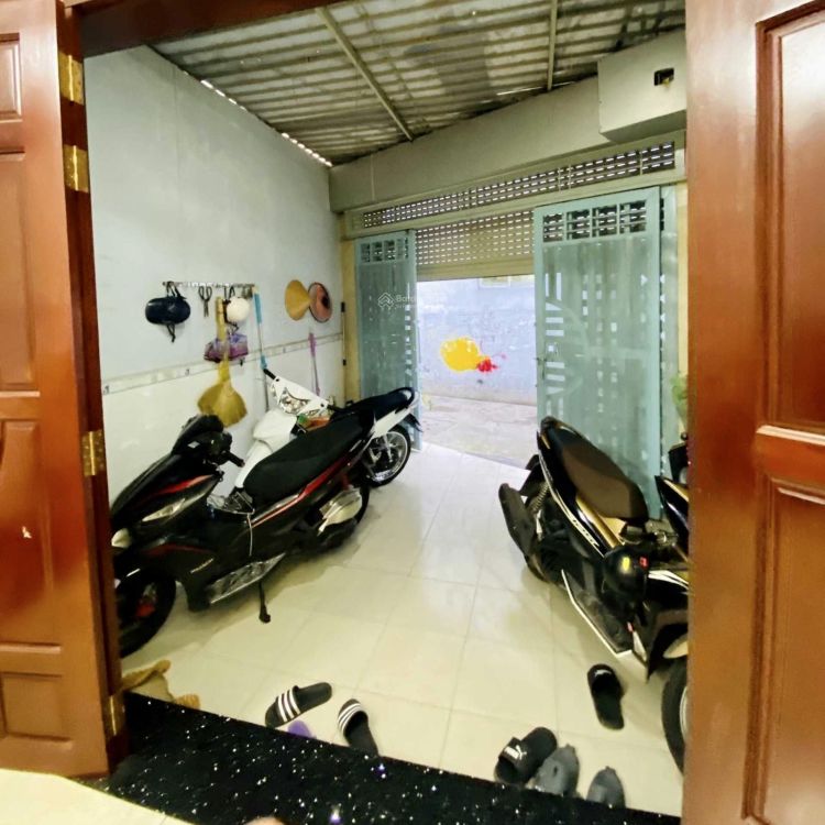 Chủ gấp bán nhà SHR Lý Thường Kiệt,Tân Bình-Chỉ 11,5 TỷTL-DT 82m2-5 Tầng BTCT-Sổ đẹp-LH 0904.893.479