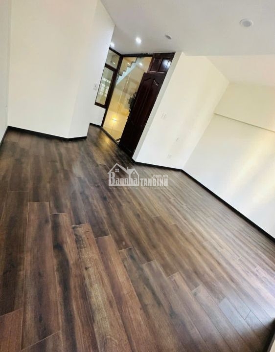Cửu Long(5x10)50m giá 11 tỷ giảm còn 9.5 tỷ.5