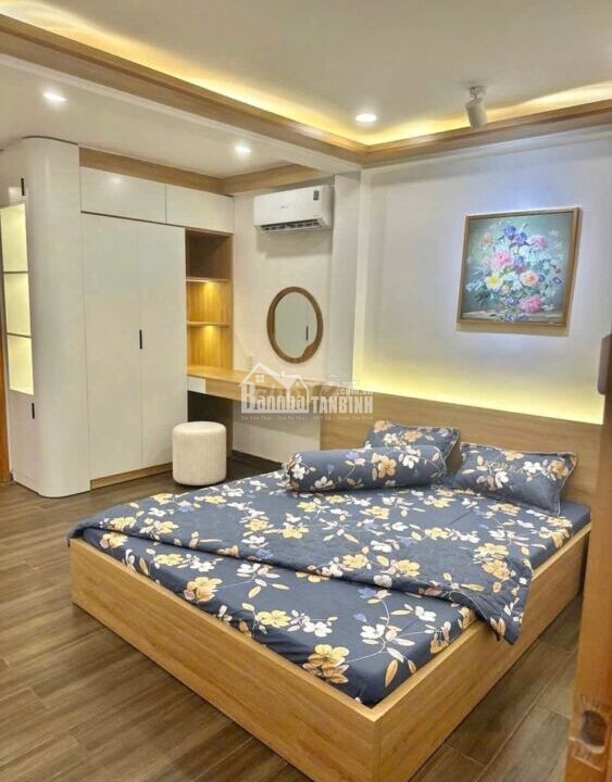 Nhất chi Mai  4x13 giá 9.7 ty4