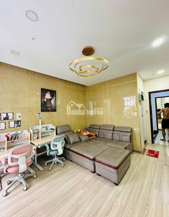 Ni sư Huỳnh Liên 4 x13 giá 8.9 tỷ.jpg2