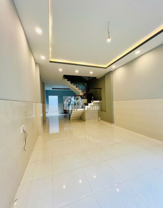 Trường Chinh 4.4 x17 giá 10.5 tỷ