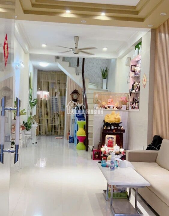 Hoàng Hoa Thám 60m  Giá 8.7 tỷ.2