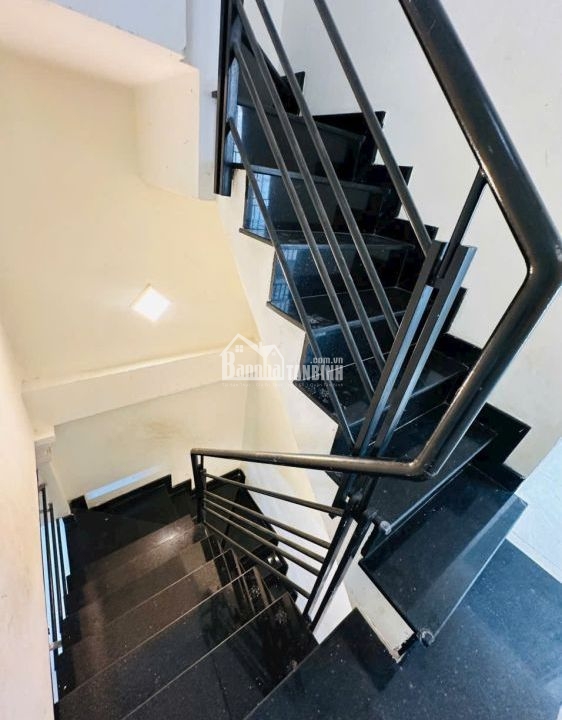 Hoàng Hoa Thám 3.4 x11 giá 7.5 tỷ.jpg6