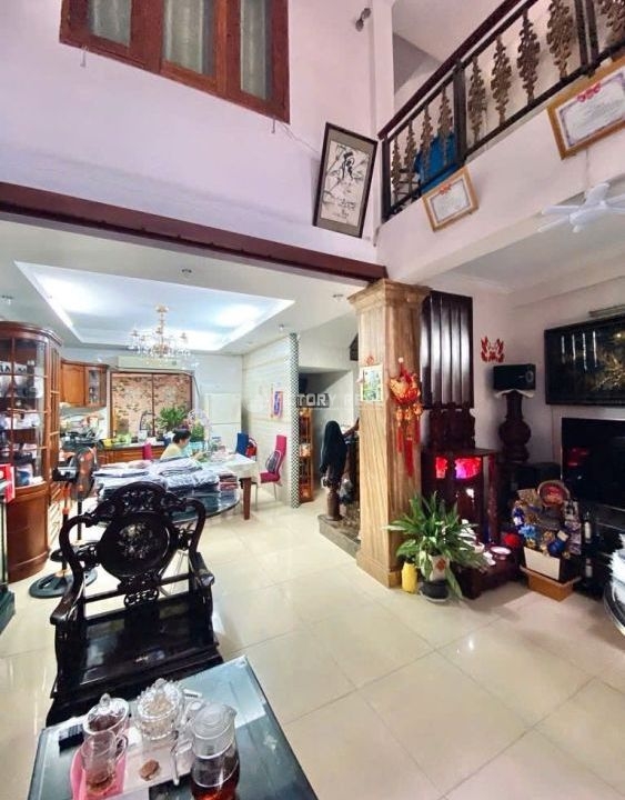 Ni Sư Huỳnh Liên 5.2 x11 giá 7.5 tỷ.jpg5