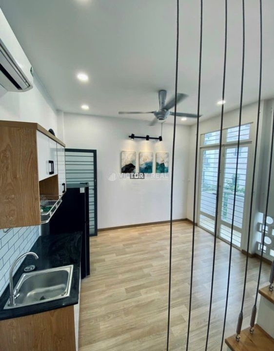 Cộng Hòa(4.5 x12m) 52m giá 8.9 tỷ.7