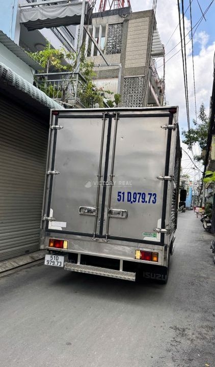 gen-h-z7193780313097_512288e9819f5a4475fbd054d81380be