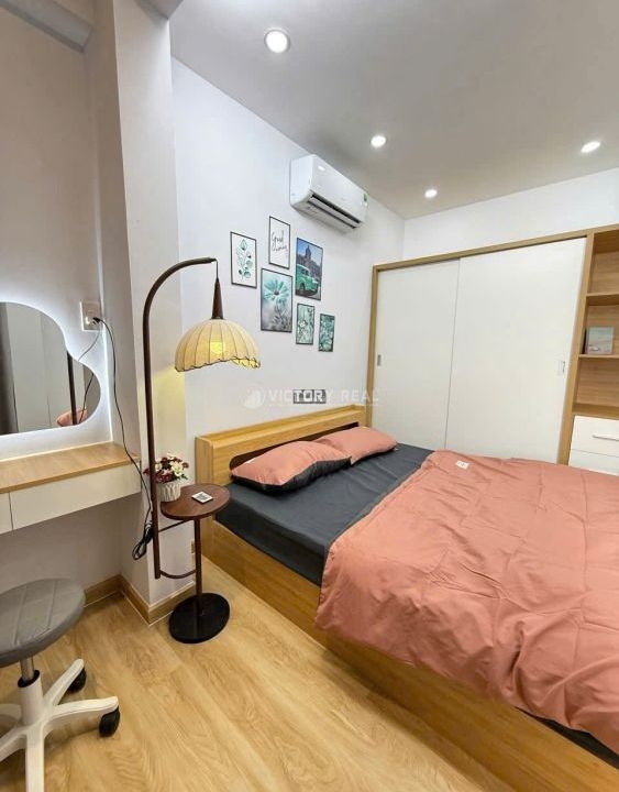 gen-h-z7195768862734_da35bf944f53fbaa6defbc70c71f9c41