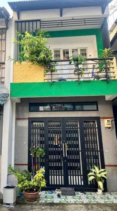 gen-h-z7198010310920_fb60feeca407ce0d65fa9f234a6351c3