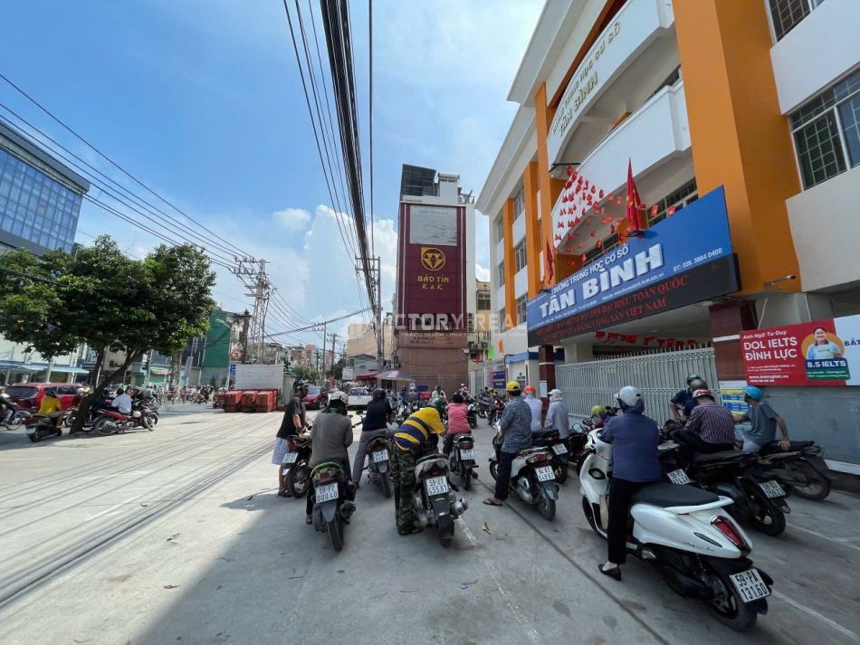 gen-h-z7211183393839_2de864dc5ee0722c24d7dc5aa16396ba