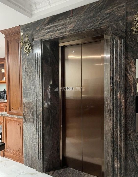 gen-h-z7216435684768_8dddb023a53aebc9027f728b5921fd8a