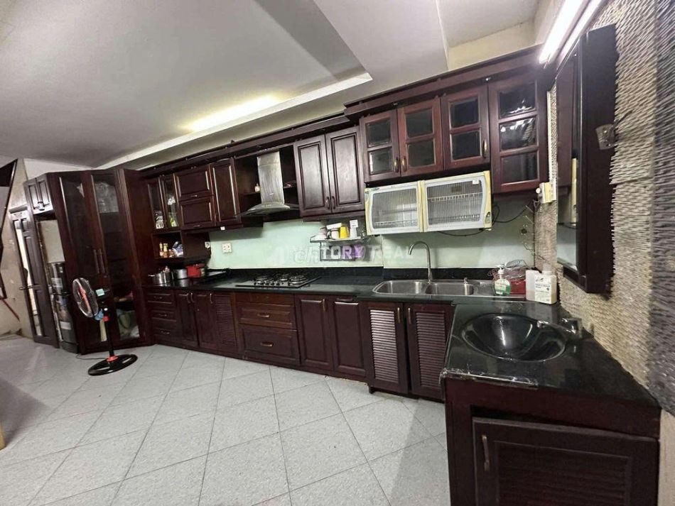 gen-n-z7183394398572_e4141d5994b6e6b682ca3e6f07ac99a0