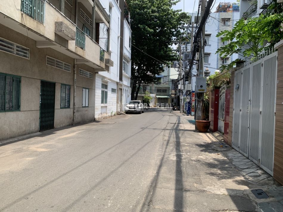 z5430472981072_ca8ab79ab8f63ae9917f3a4eb37c4eae