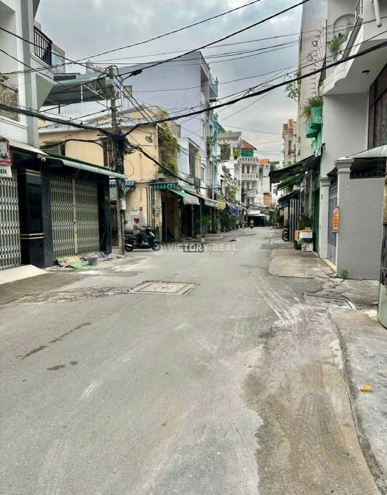 z5904975094246_8ea349c57172db6c9abe402d2d40855b