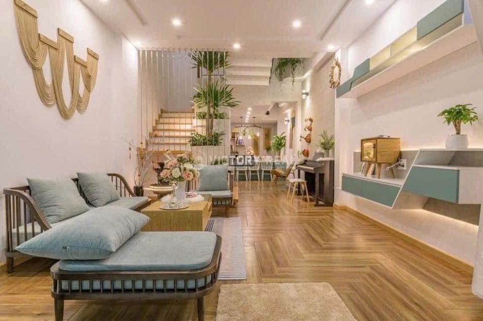 z6096527610127_fc5affc41a8e91333dce3baa8937276b