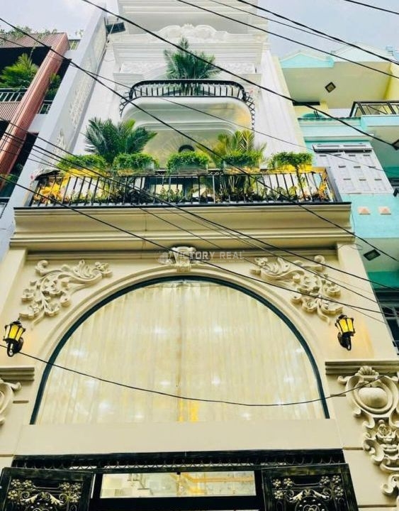 z6096552050834_6212e7dda1021794a8f6c04287a08413