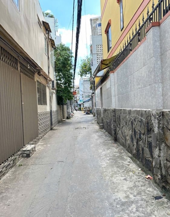 z6144308873999_36fe9847e3411a66db40b8ffa0ce33fa