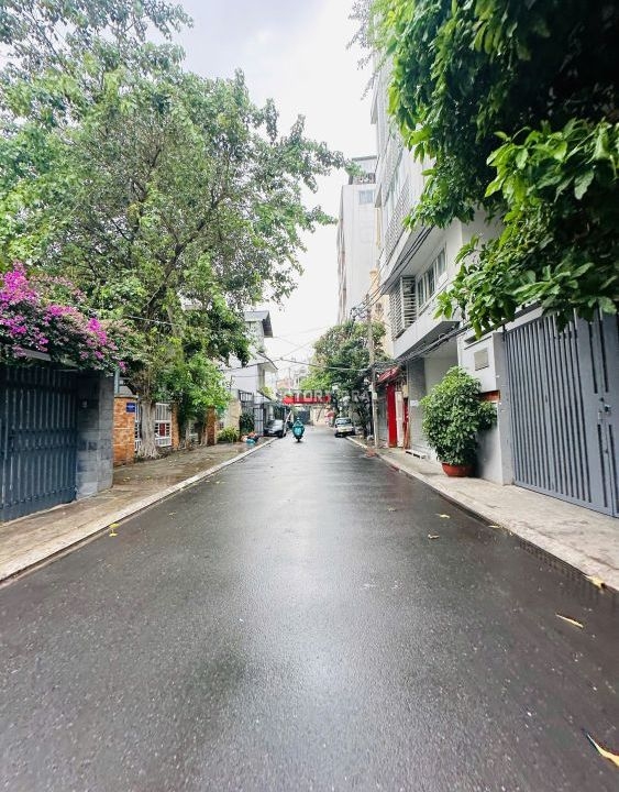 z6332630957466_4cdc3014e2077320f42ee5f3846c3635