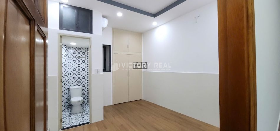 z7094652739020_e89575779104447ab886db64f024bb21