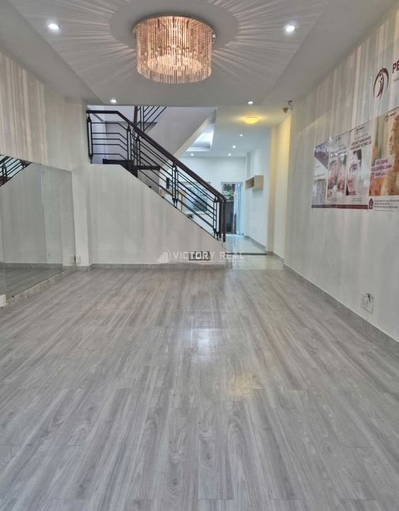 z7183404177638_3f93322467b37d6bb8882b966ee6047f